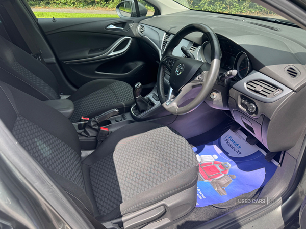 Vauxhall Astra DIESEL HATCHBACK in Down