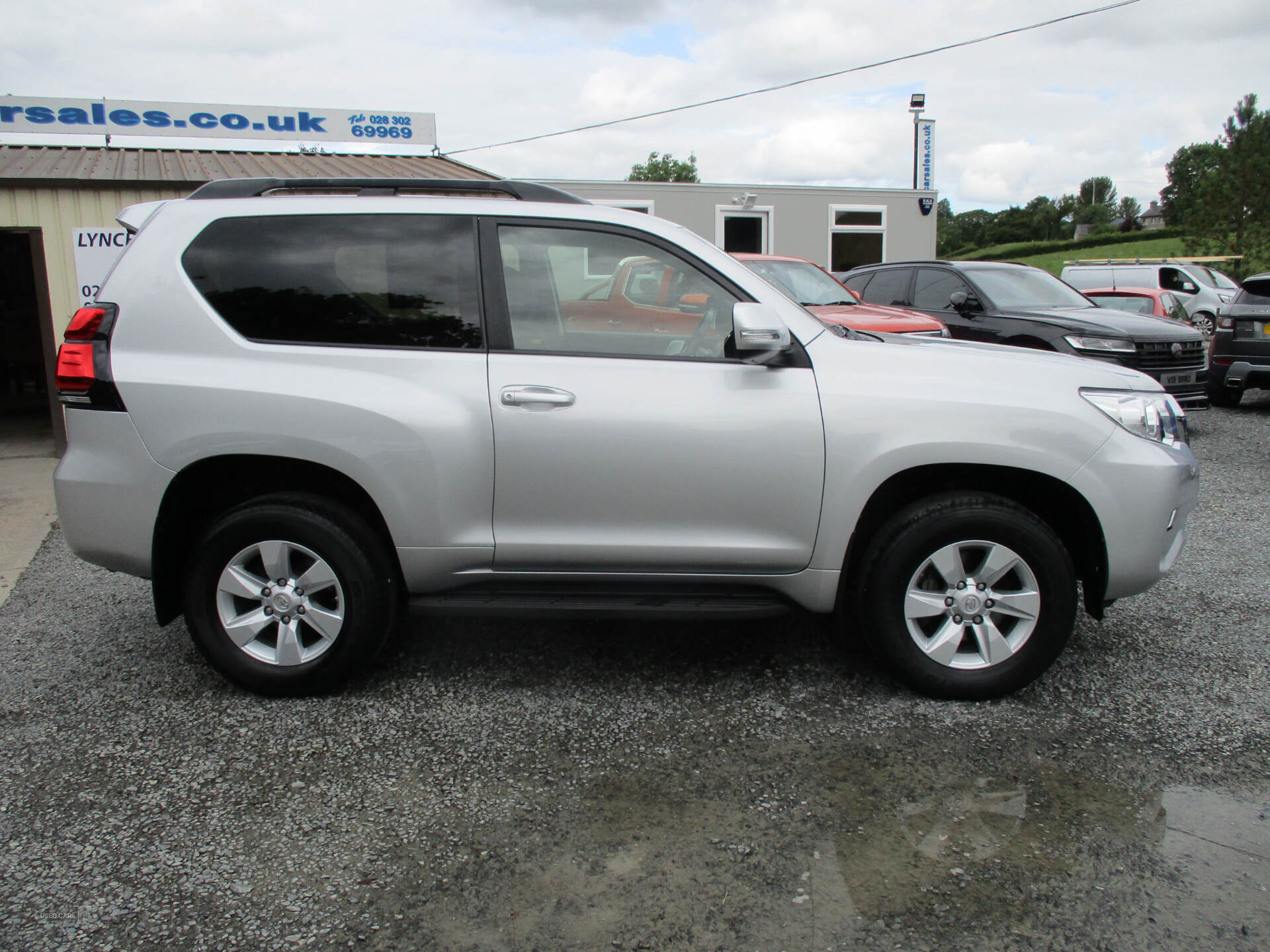 Toyota Land Cruiser DIESEL SW in Down