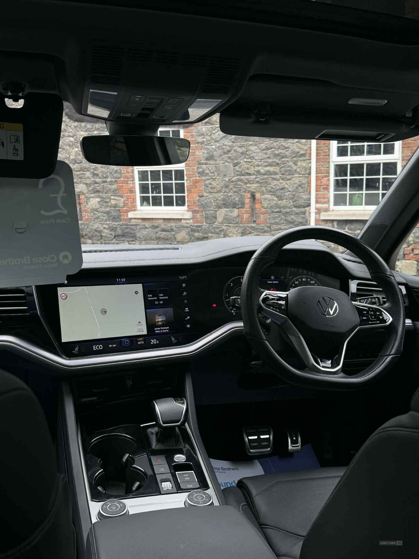 Car Thumbnail 5