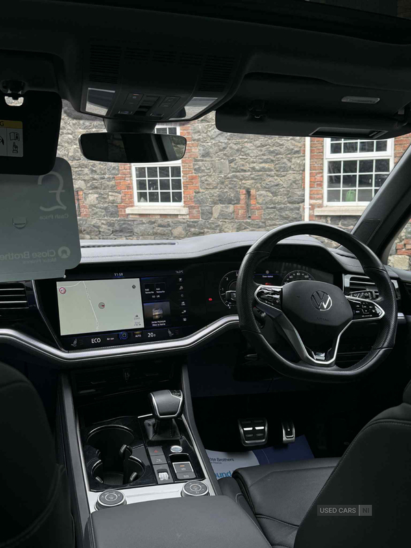 Volkswagen Touareg DIESEL ESTATE in Antrim