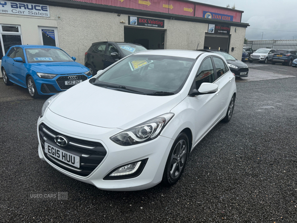 Hyundai i30 HATCHBACK in Down
