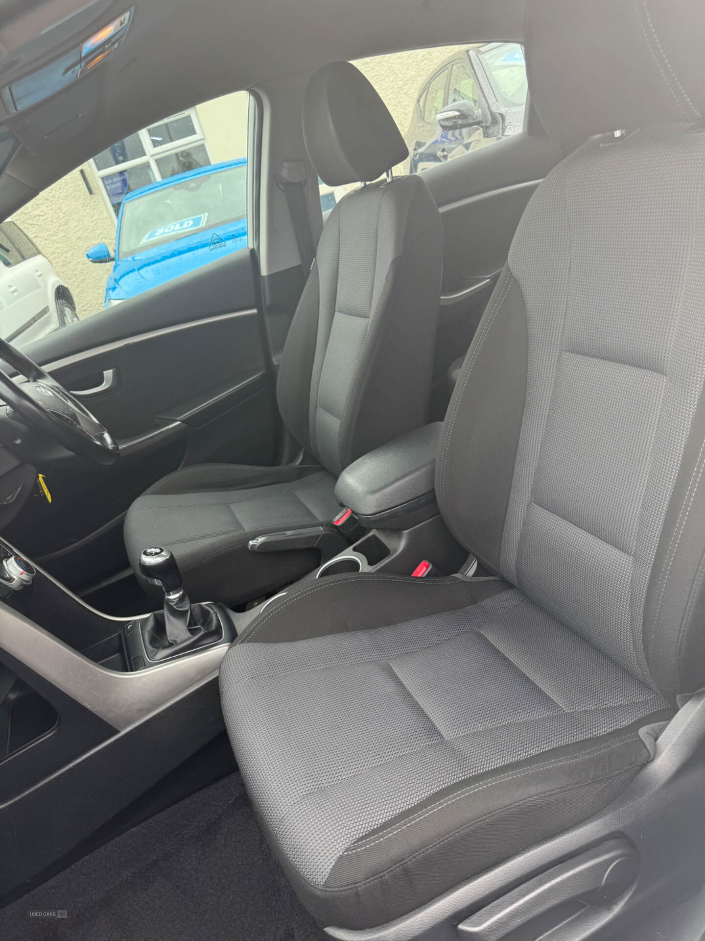 Hyundai i30 HATCHBACK in Down