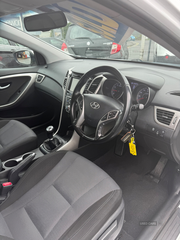 Hyundai i30 HATCHBACK in Down