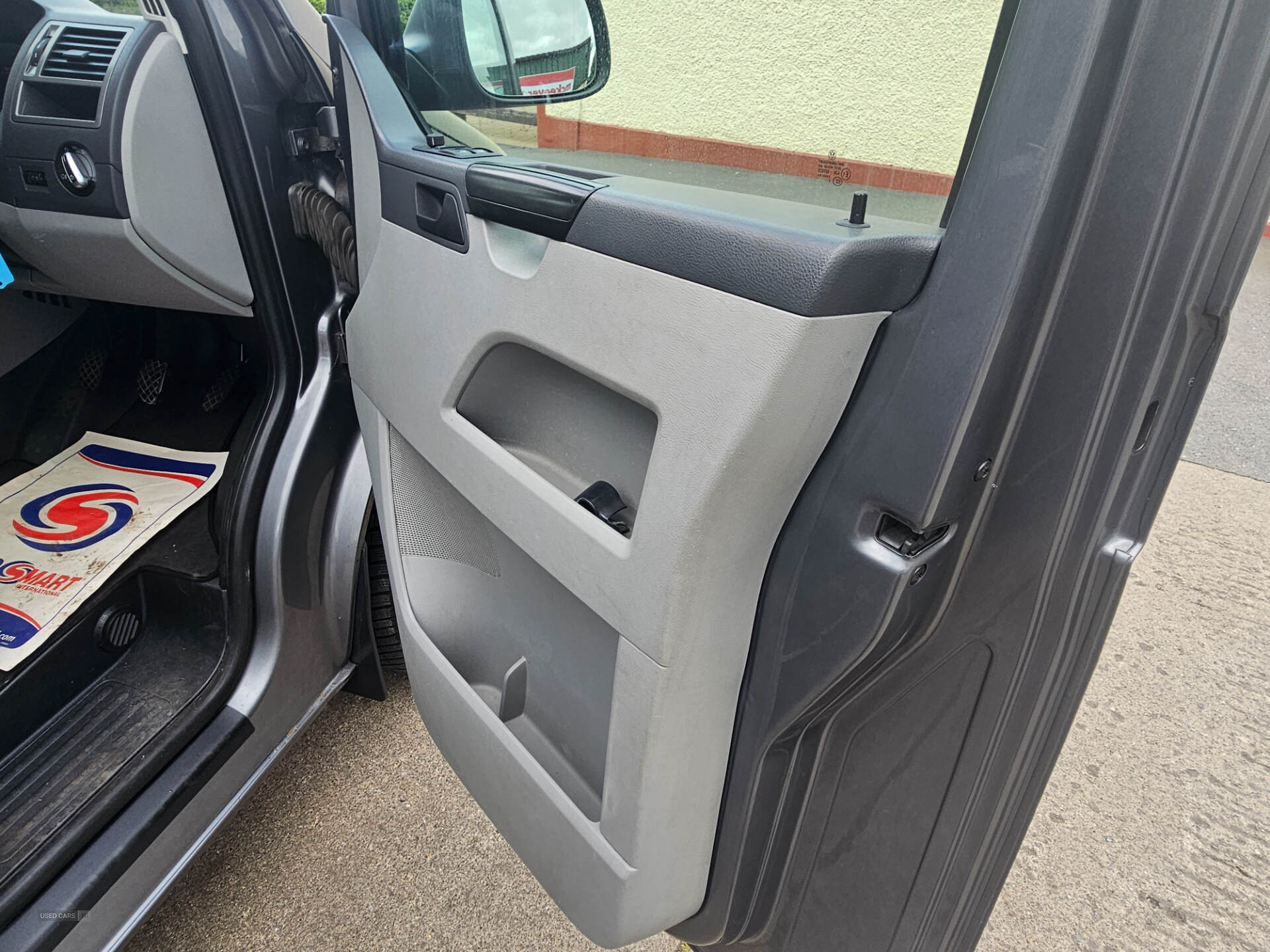 Volkswagen Transporter T28 LWB DIESEL in Derry / Londonderry