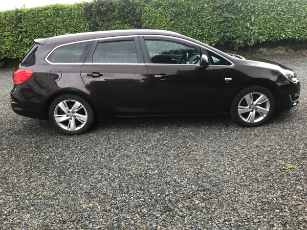 Vauxhall Astra SPORTS TOURER in Down
