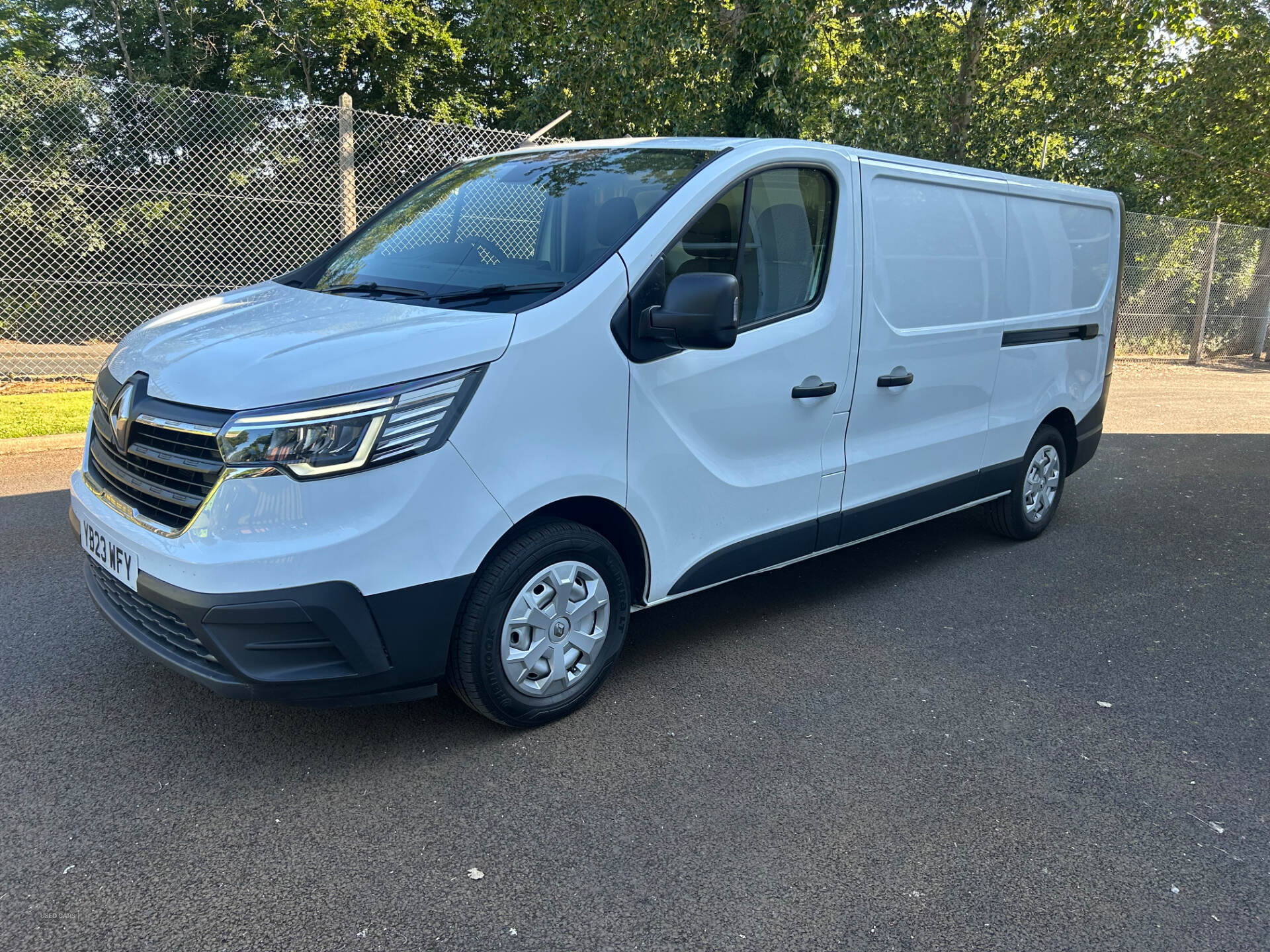 Renault Trafic LWB DIESEL in Derry / Londonderry