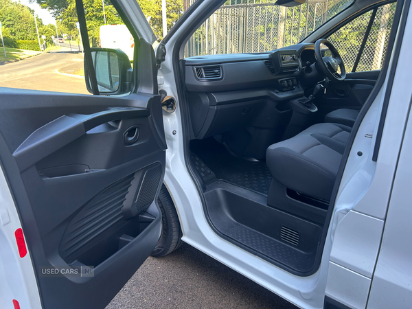 Renault Trafic LWB DIESEL in Derry / Londonderry