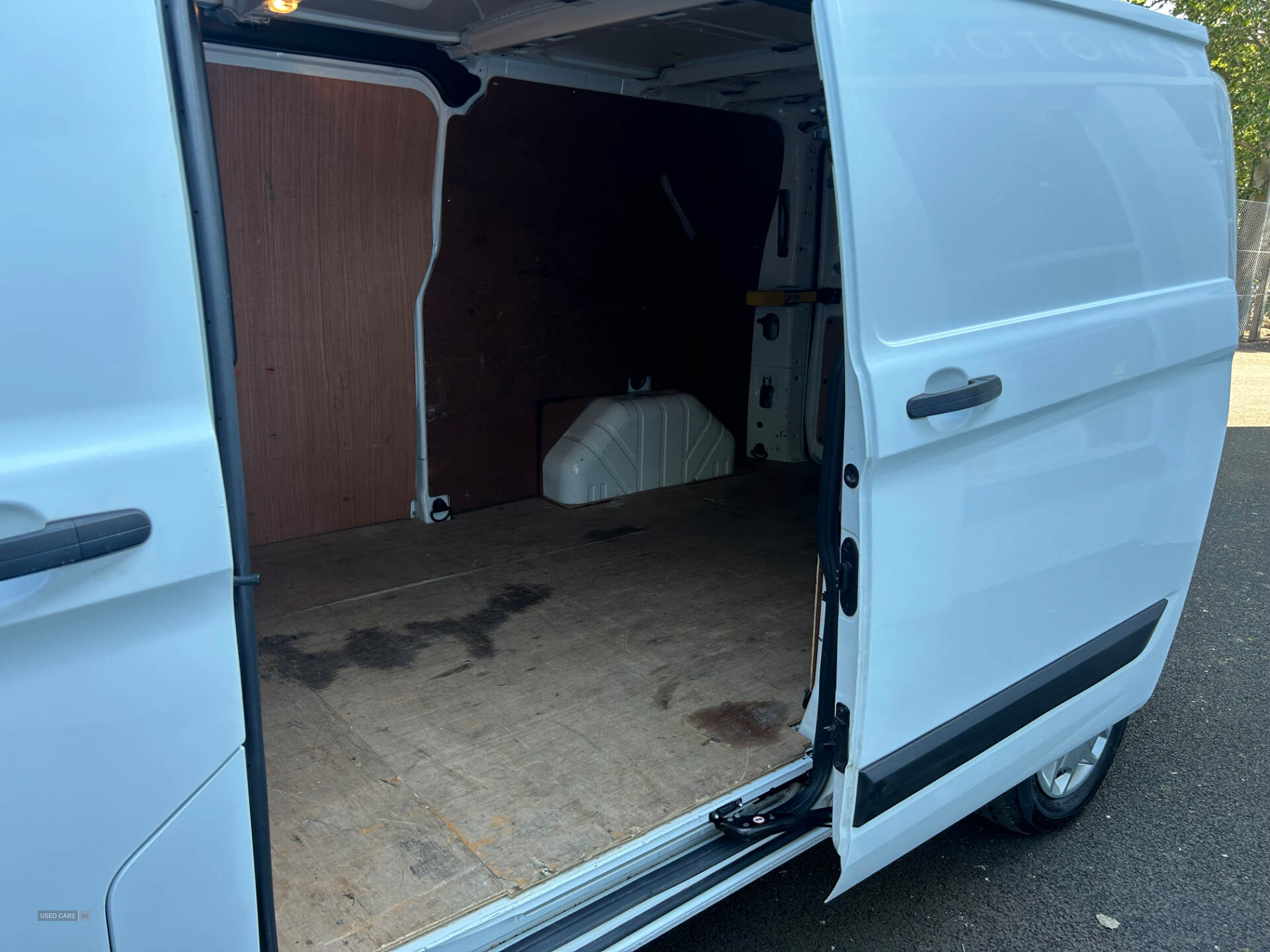 Ford Transit Custom 300 L2 DIESEL FWD in Derry / Londonderry