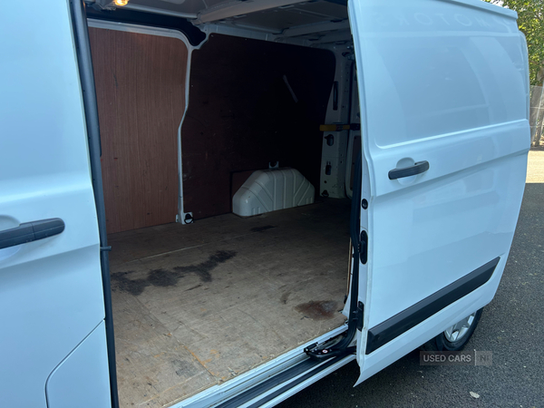 Ford Transit Custom 300 L2 DIESEL FWD in Derry / Londonderry