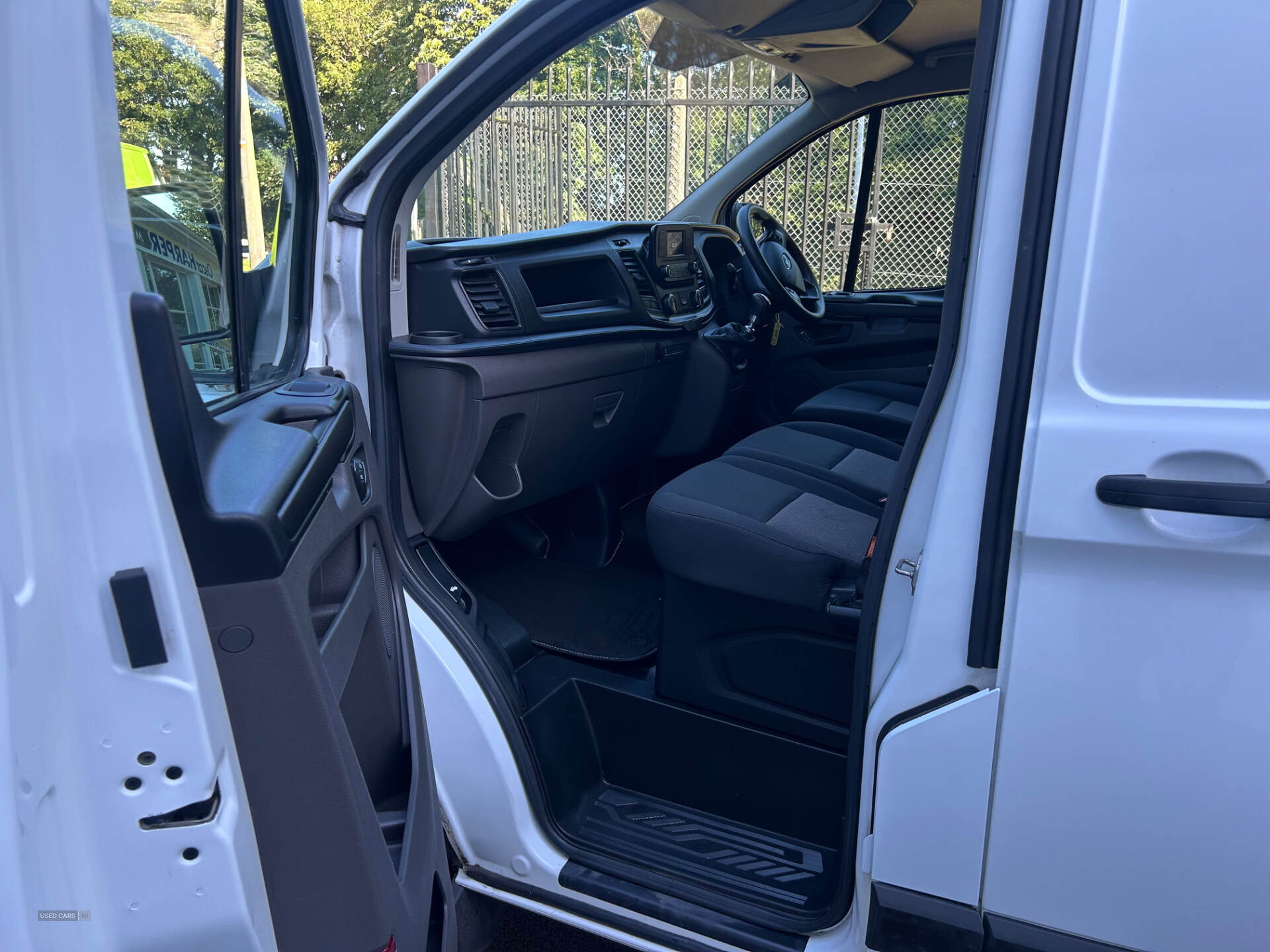 Ford Transit Custom 300 L2 DIESEL FWD in Derry / Londonderry