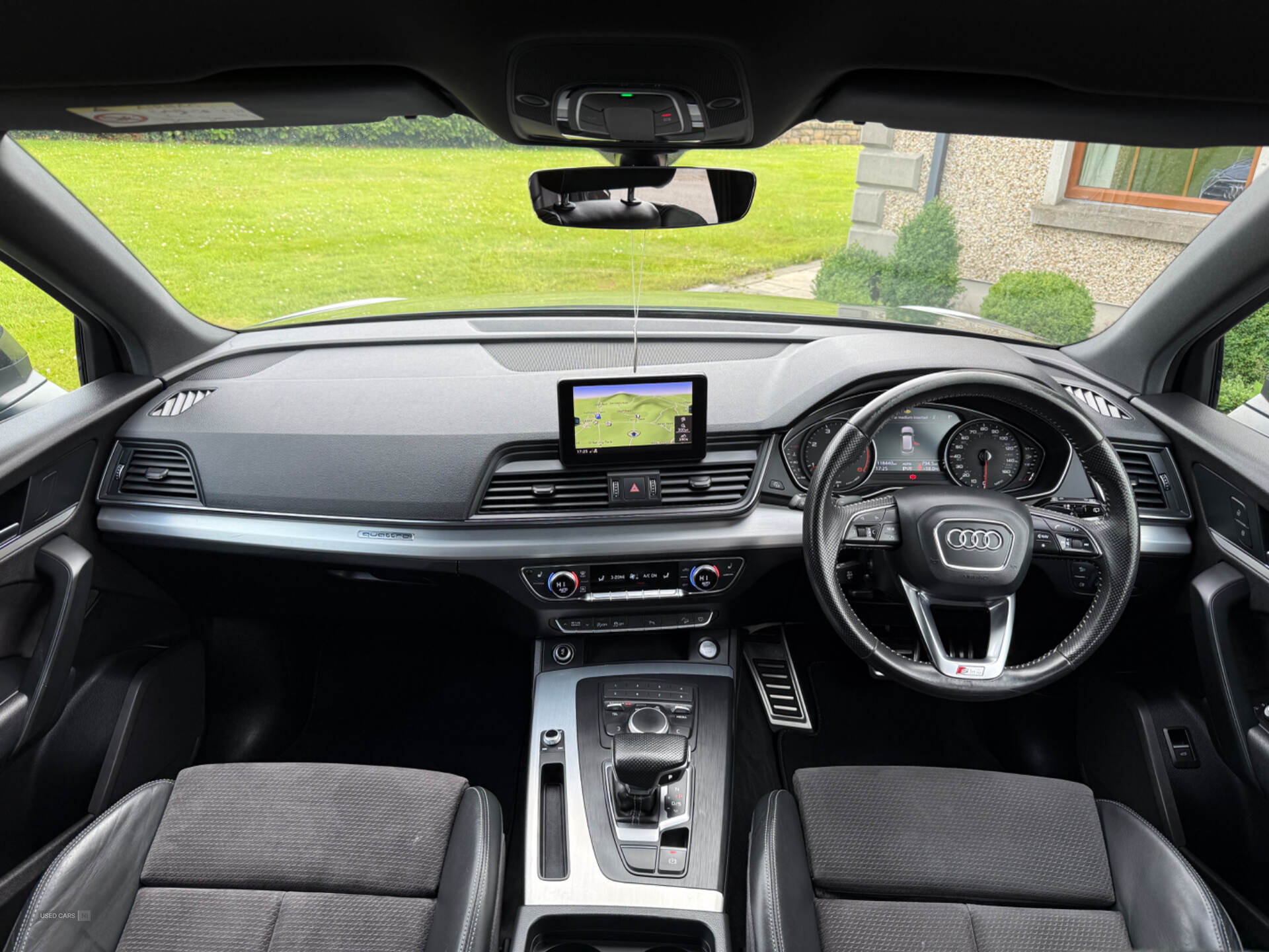 Car Thumbnail 5
