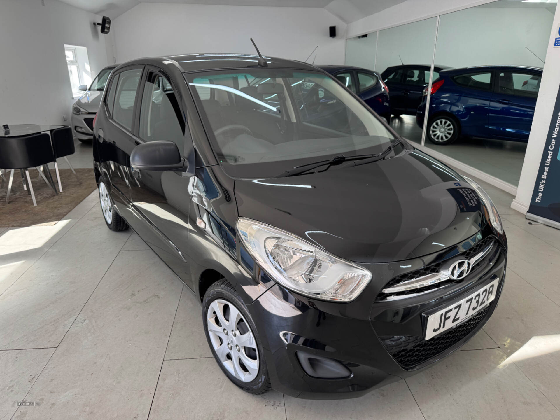 Hyundai i10 HATCHBACK in Down