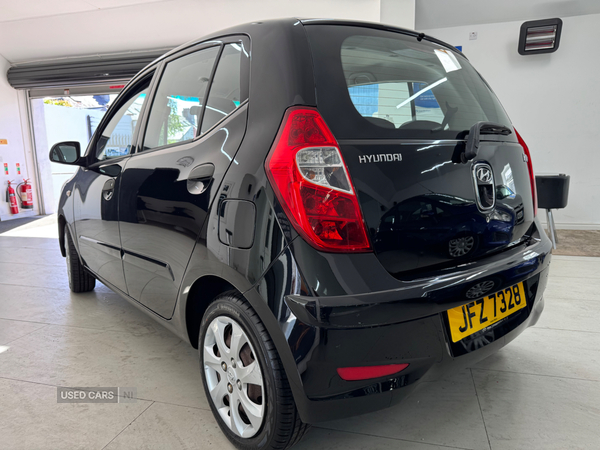 Hyundai i10 HATCHBACK in Down