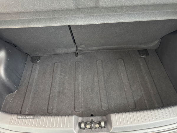 Hyundai i10 HATCHBACK in Down