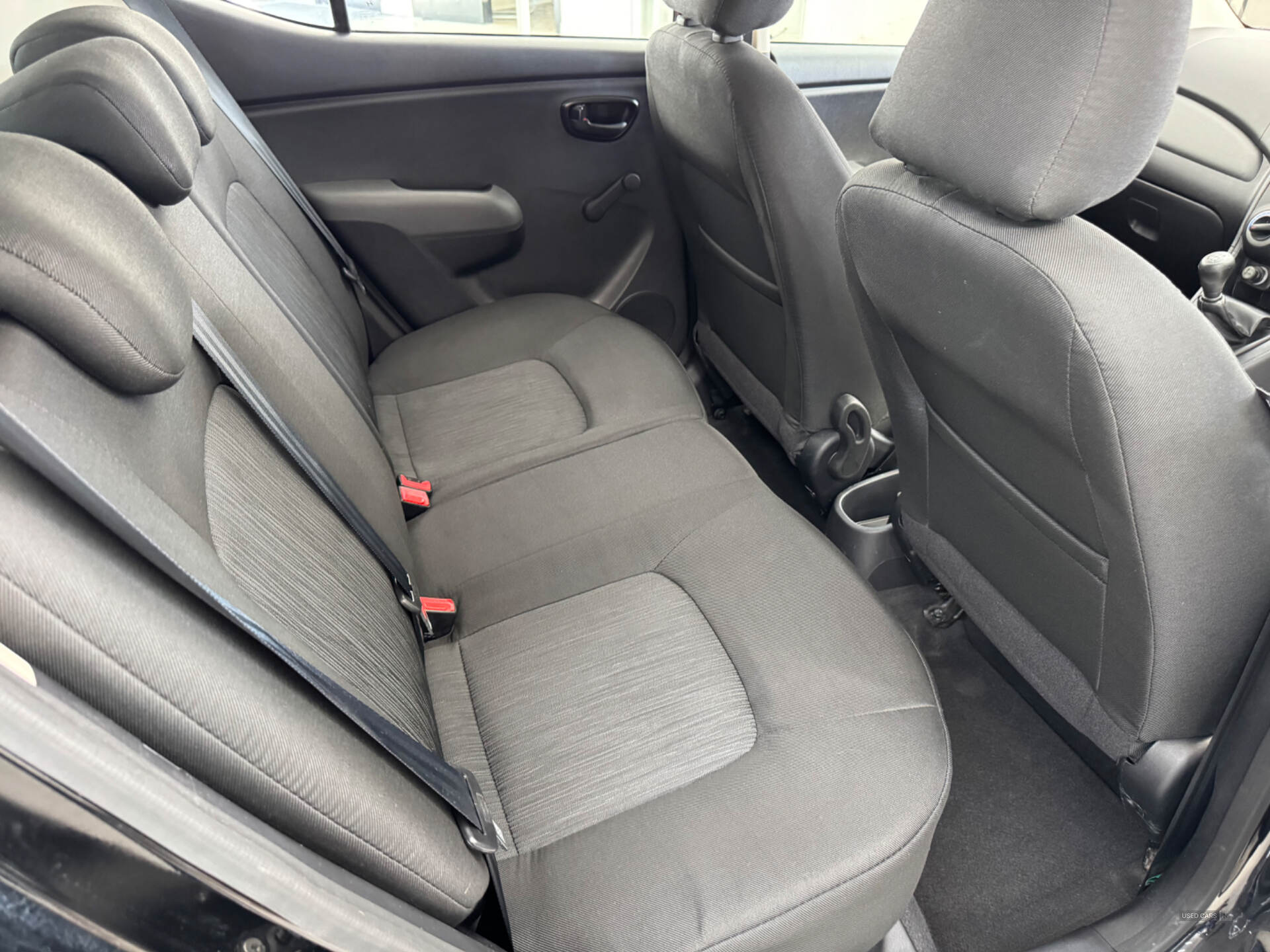 Hyundai i10 HATCHBACK in Down