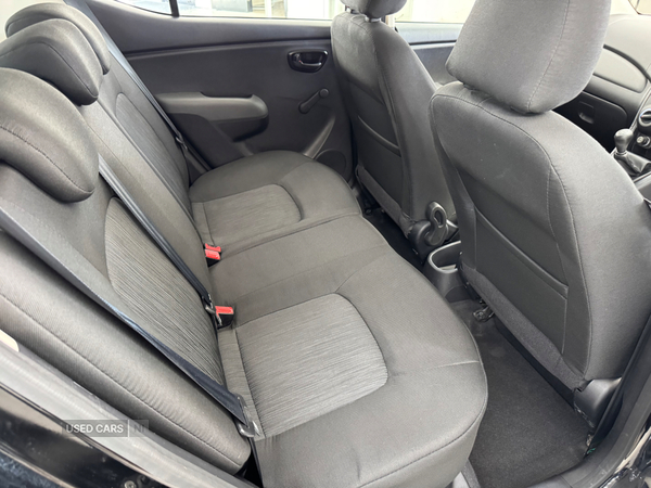 Hyundai i10 HATCHBACK in Down