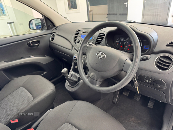 Hyundai i10 HATCHBACK in Down