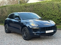 Porsche Macan S in Down