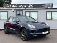 Porsche Macan S in Down