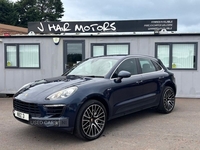 Porsche Macan S in Down