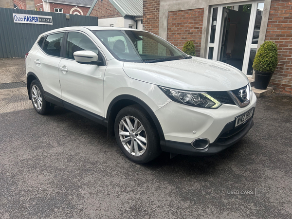 Nissan Qashqai DIESEL HATCHBACK in Derry / Londonderry