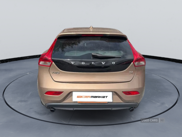 Volvo V40 1.6 T4 SE Auto 5DR in Antrim
