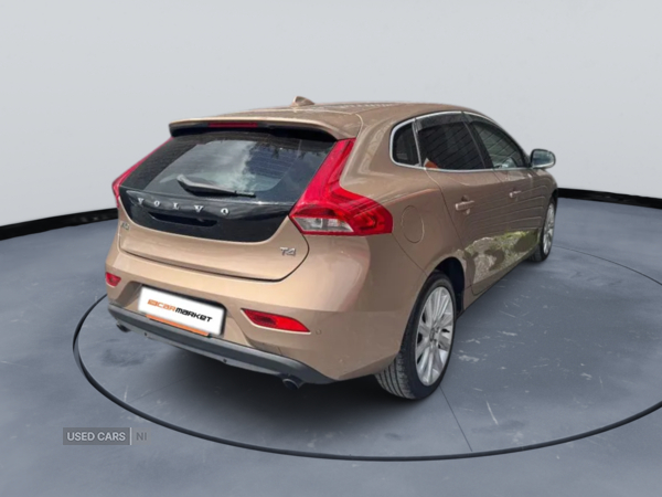 Volvo V40 1.6 T4 SE Auto 5DR in Antrim