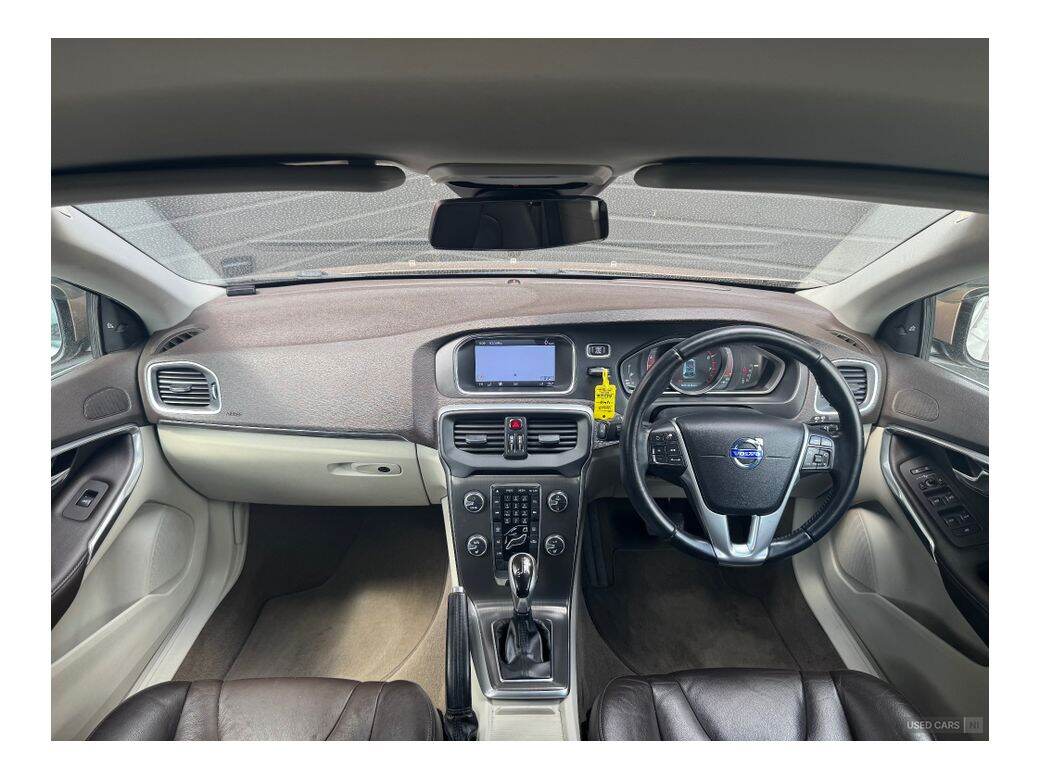 Volvo V40 1.6 T4 SE Auto 5DR in Antrim