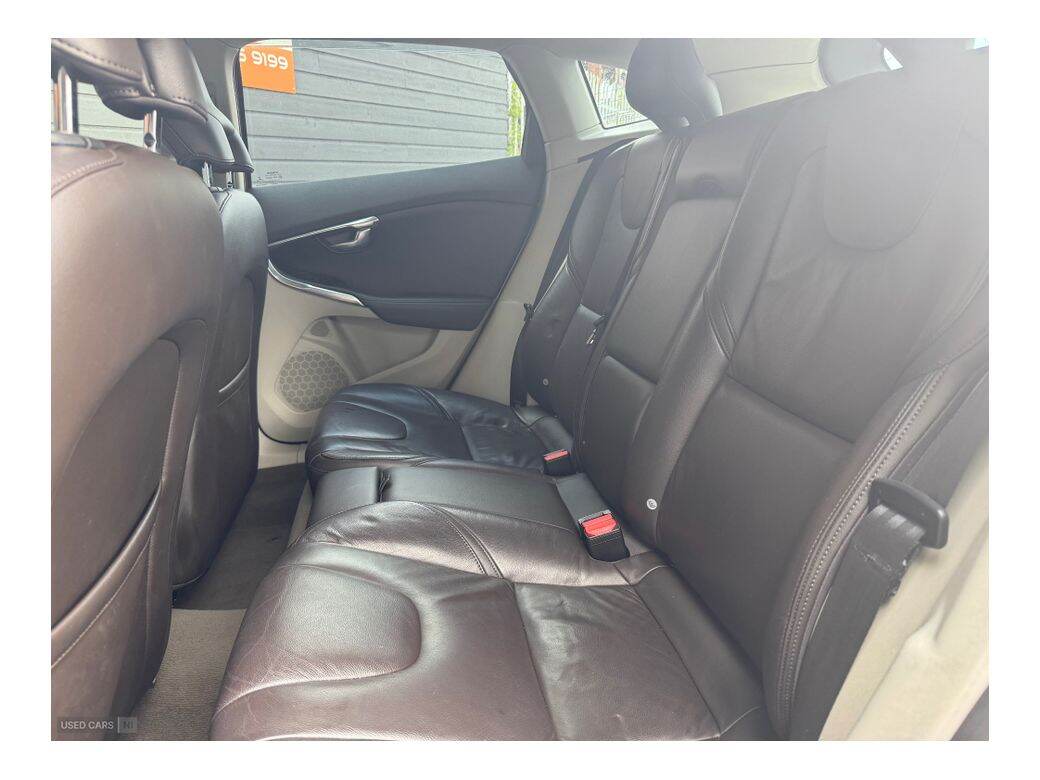 Volvo V40 1.6 T4 SE Auto 5DR in Antrim