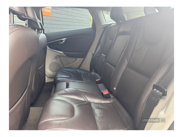 Volvo V40 1.6 T4 SE Auto 5DR in Antrim