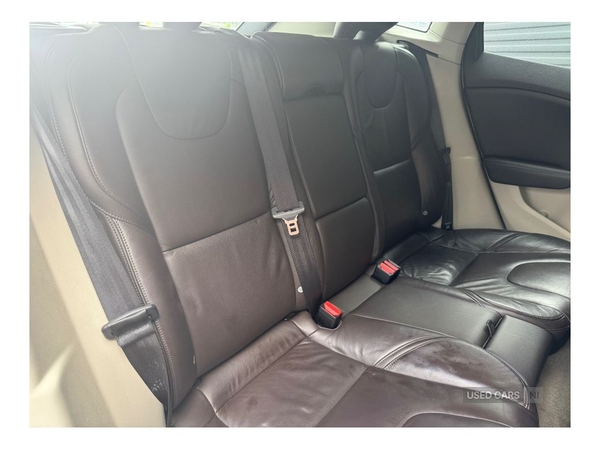 Volvo V40 1.6 T4 SE Auto 5DR in Antrim