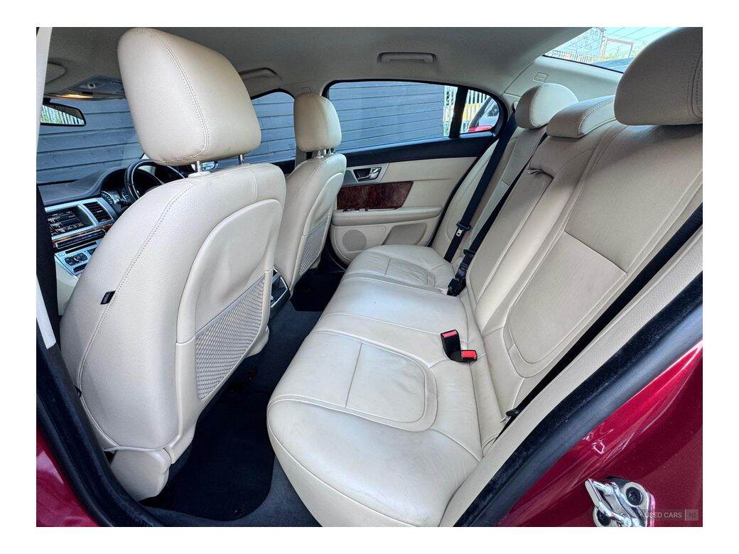 Jaguar XF 2.0 Luxury High Spec Auto 4DR in Antrim