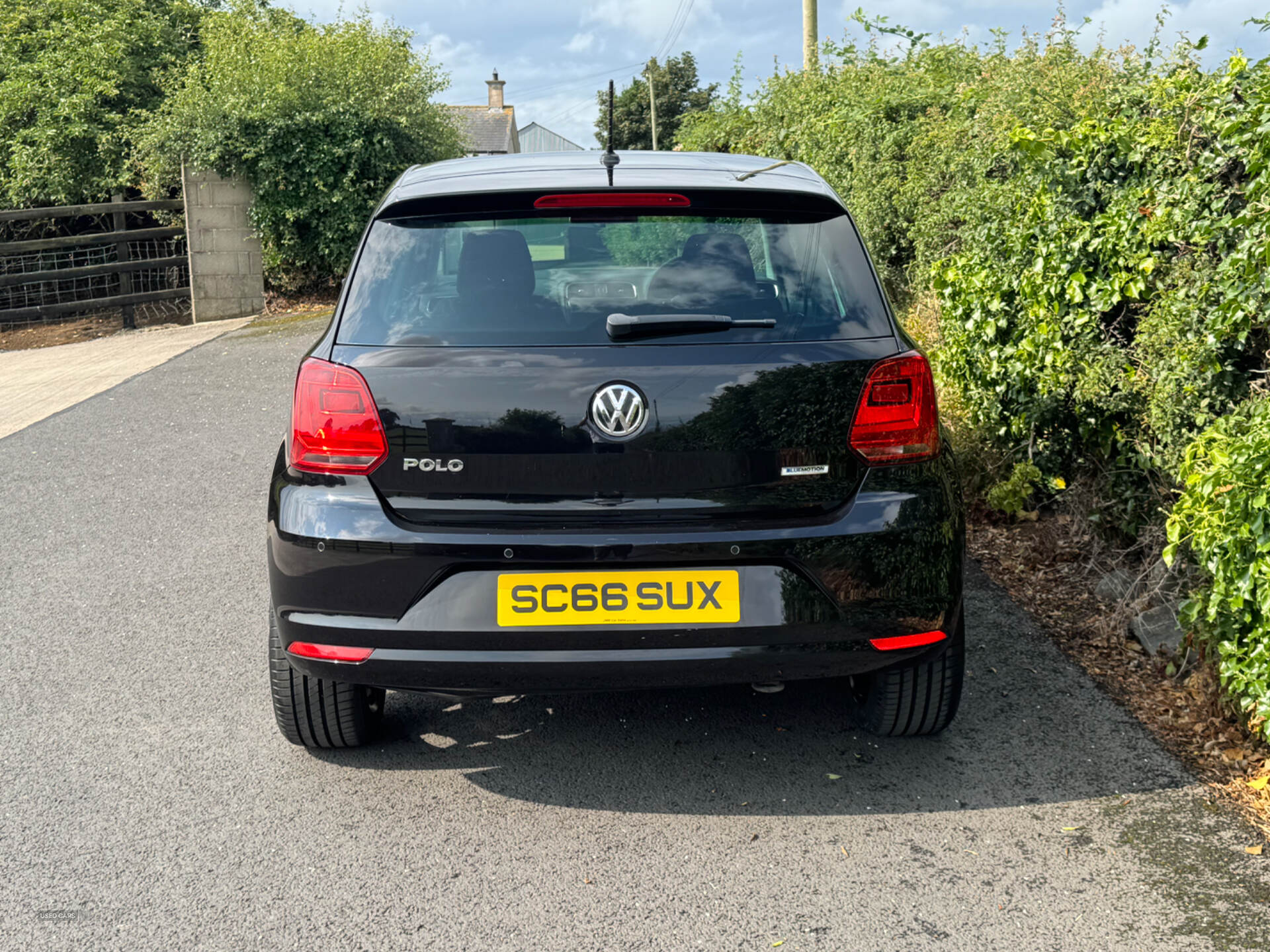 Volkswagen Polo HATCHBACK in Down
