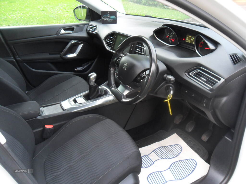 Peugeot 308 DIESEL HATCHBACK in Derry / Londonderry