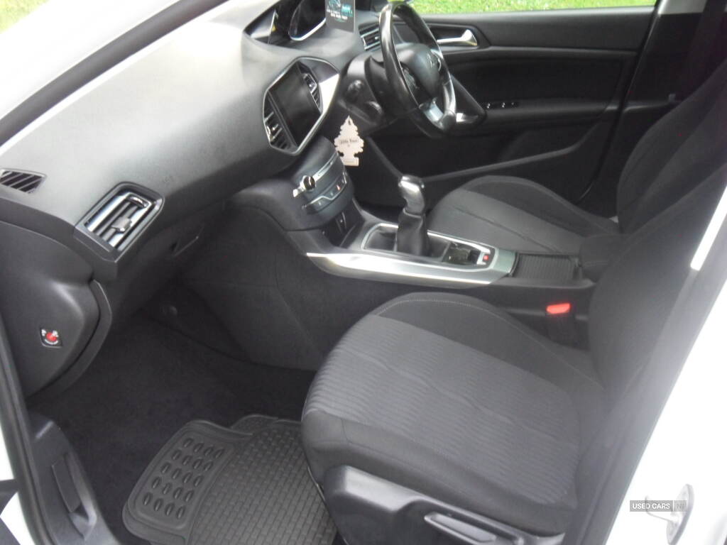 Peugeot 308 DIESEL HATCHBACK in Derry / Londonderry