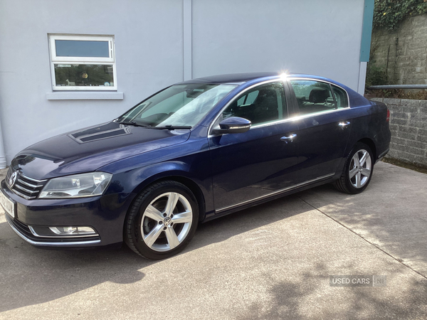 Volkswagen Passat DIESEL SALOON in Down