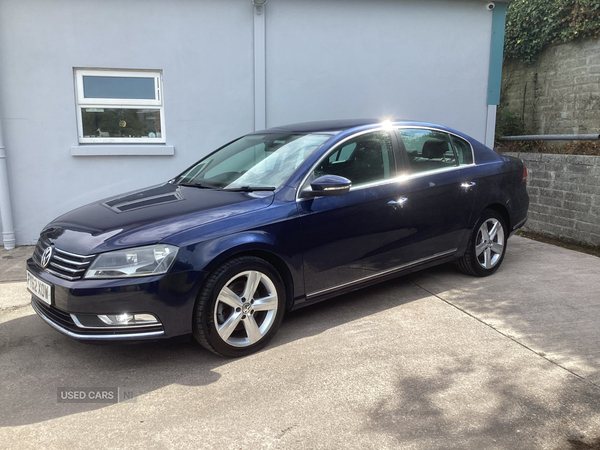 Volkswagen Passat DIESEL SALOON in Down