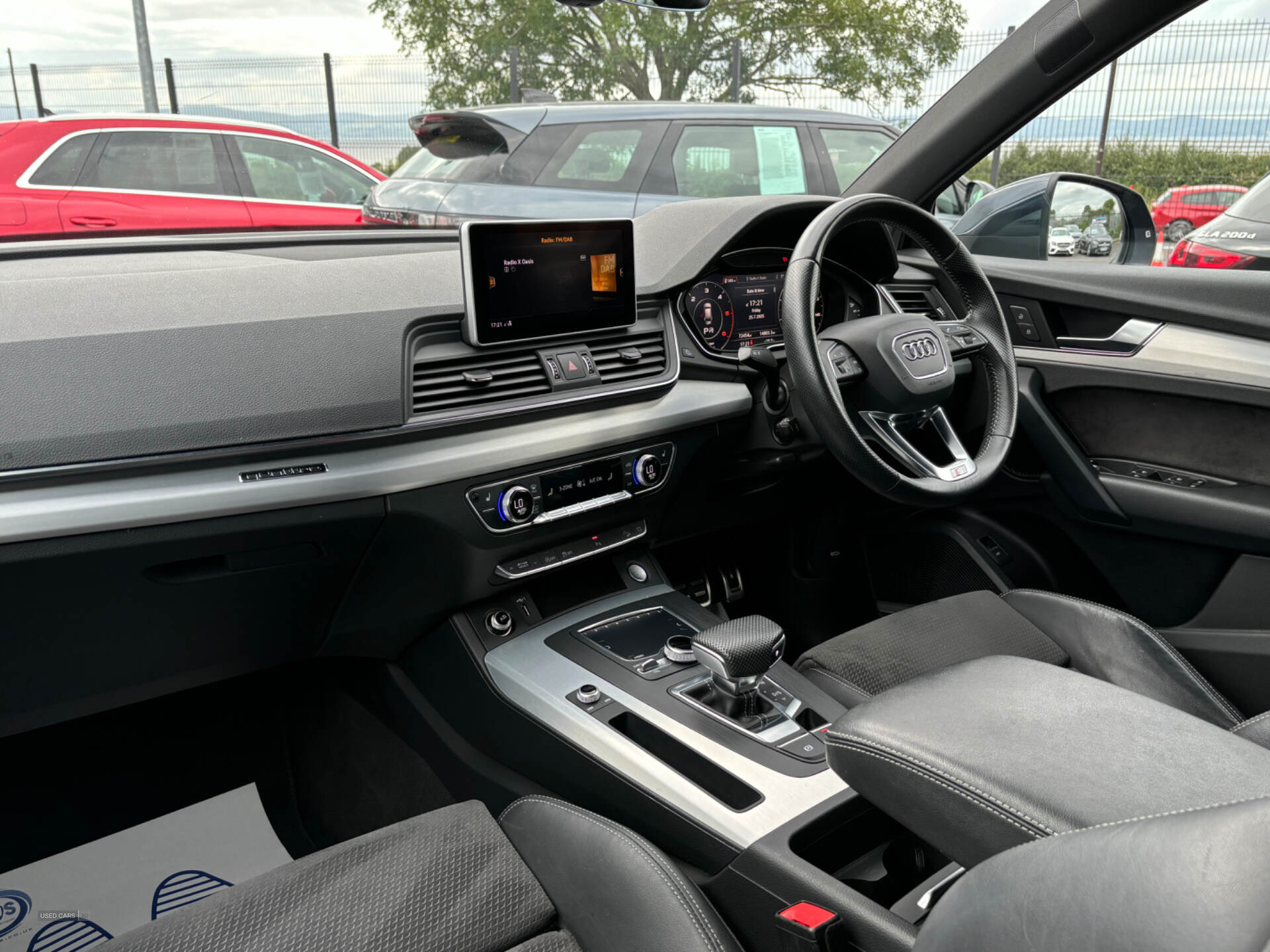 Car Thumbnail 5