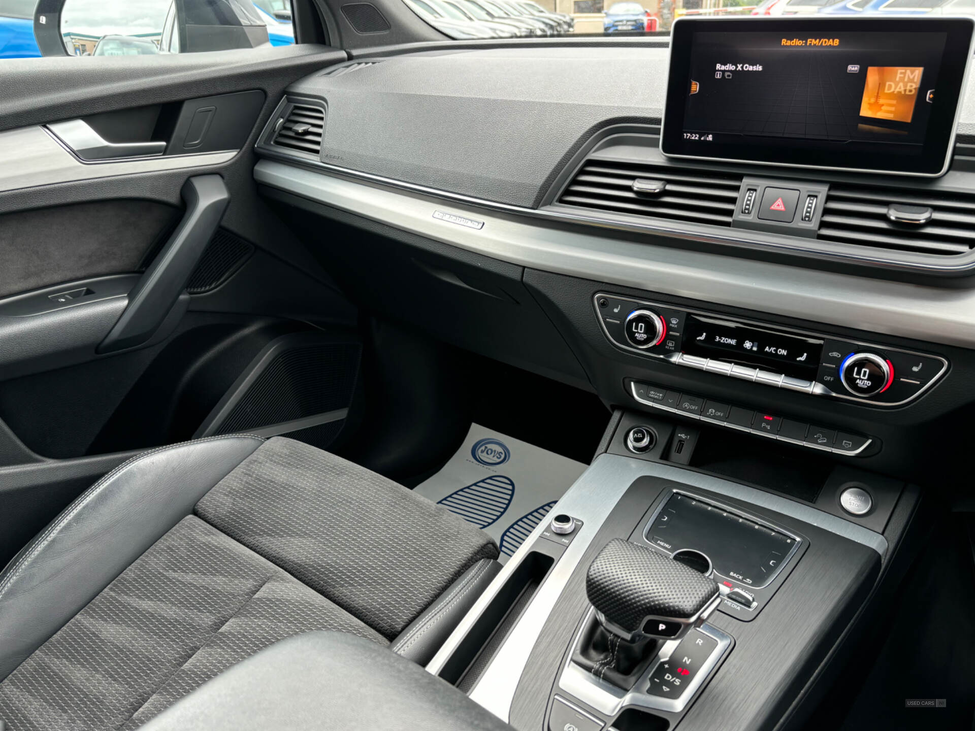 Car Thumbnail 9