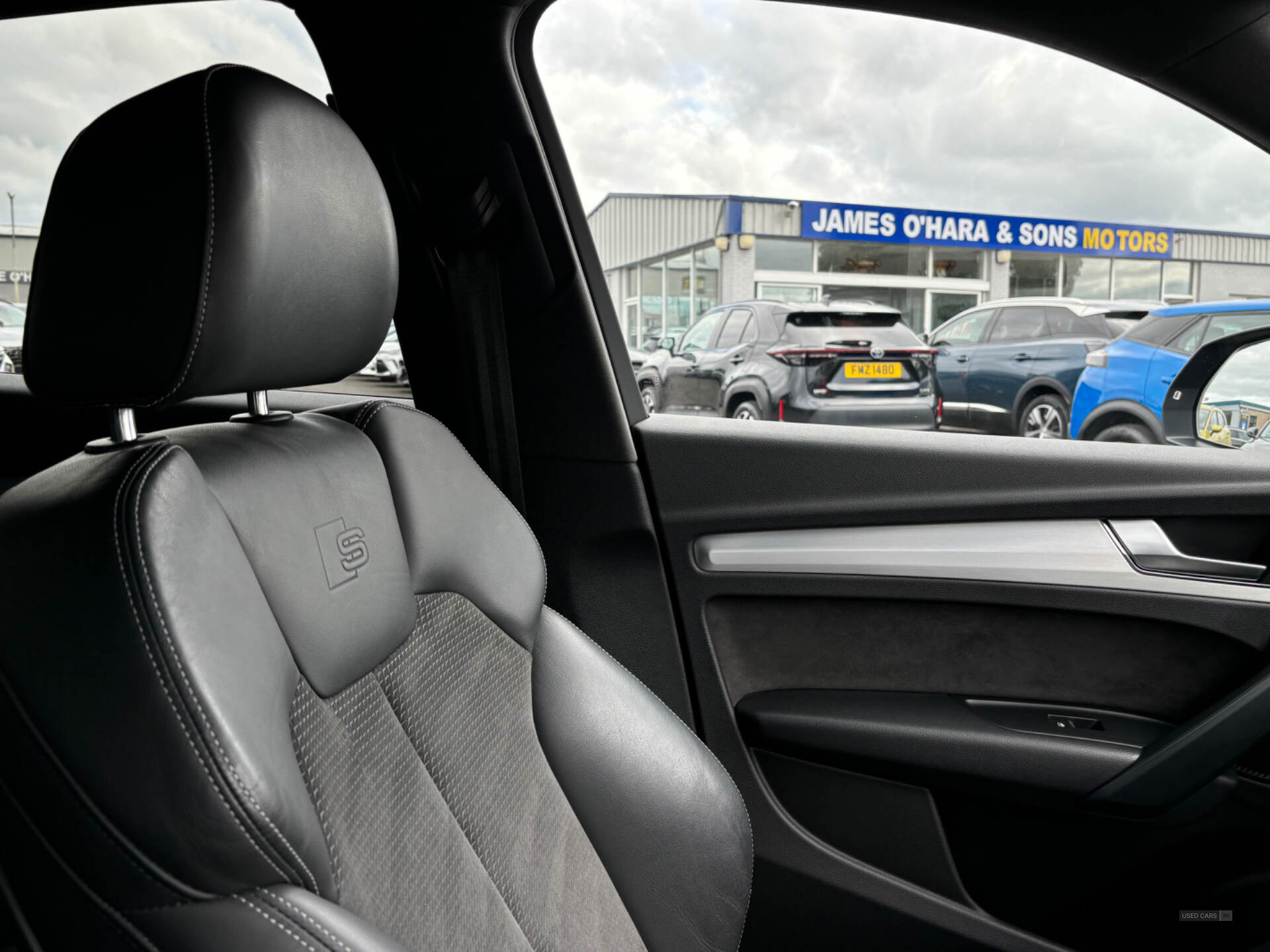 Car Thumbnail 14