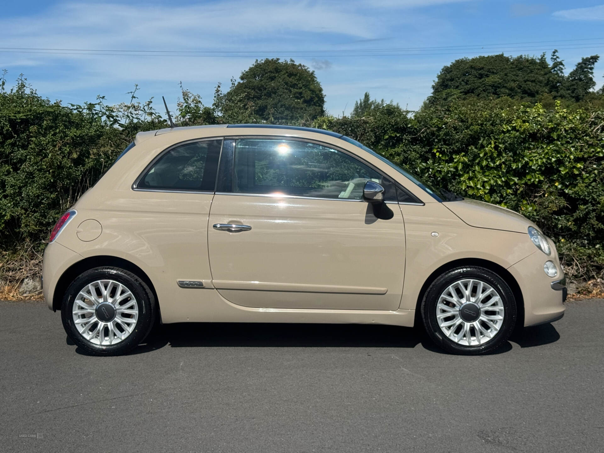 Fiat 500 HATCHBACK in Down