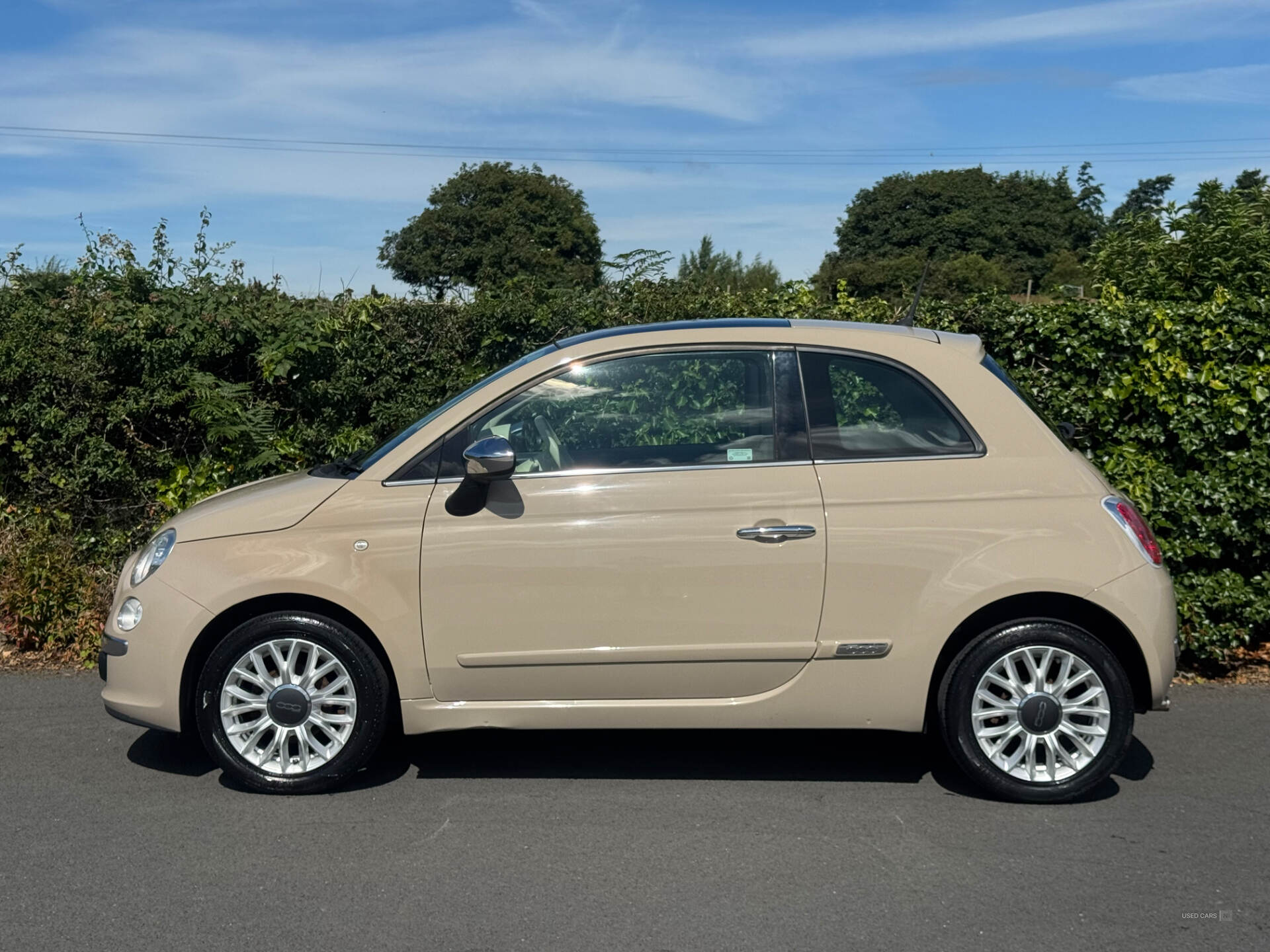 Fiat 500 HATCHBACK in Down