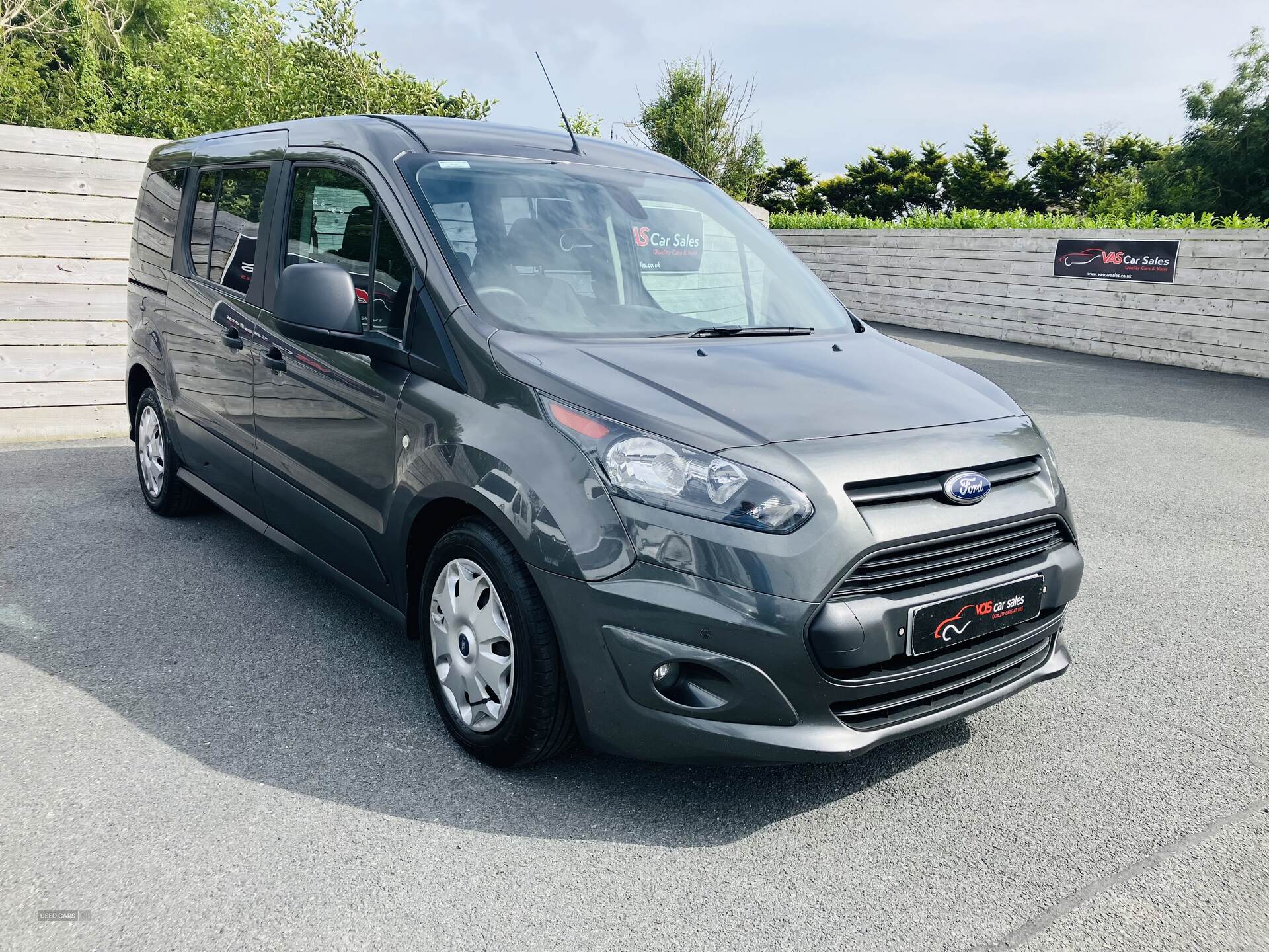 Ford Grand Tourneo Connect DIESEL ESTATE in Down