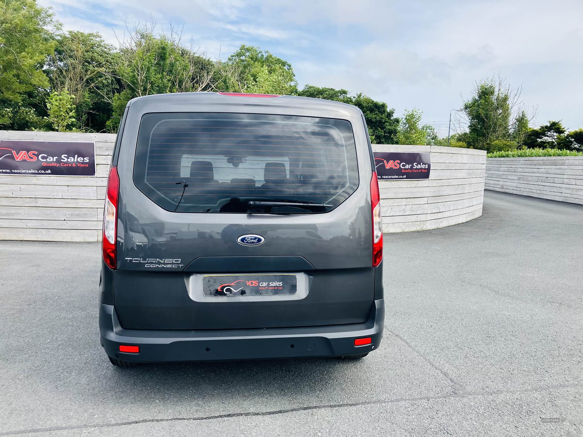 Ford Grand Tourneo Connect DIESEL ESTATE in Down