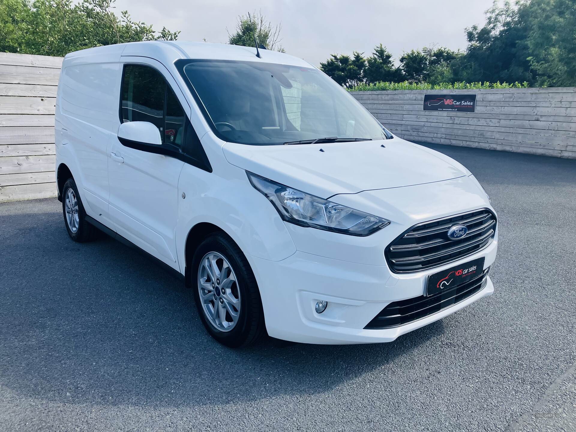 Ford Transit Connect 200 L1 DIESEL in Down