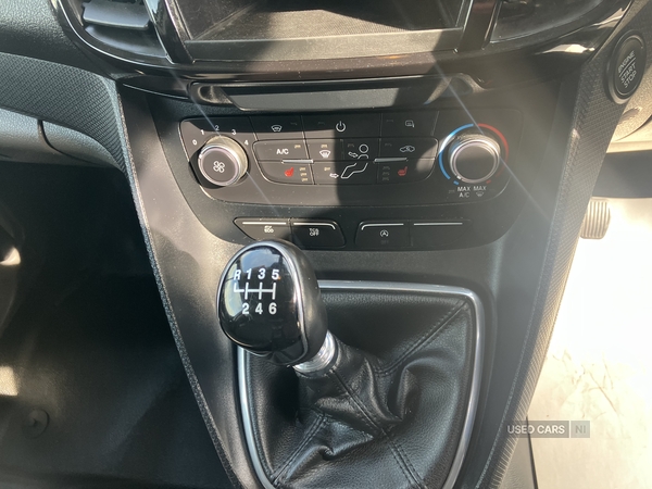 Ford Transit Connect 200 L1 DIESEL in Down