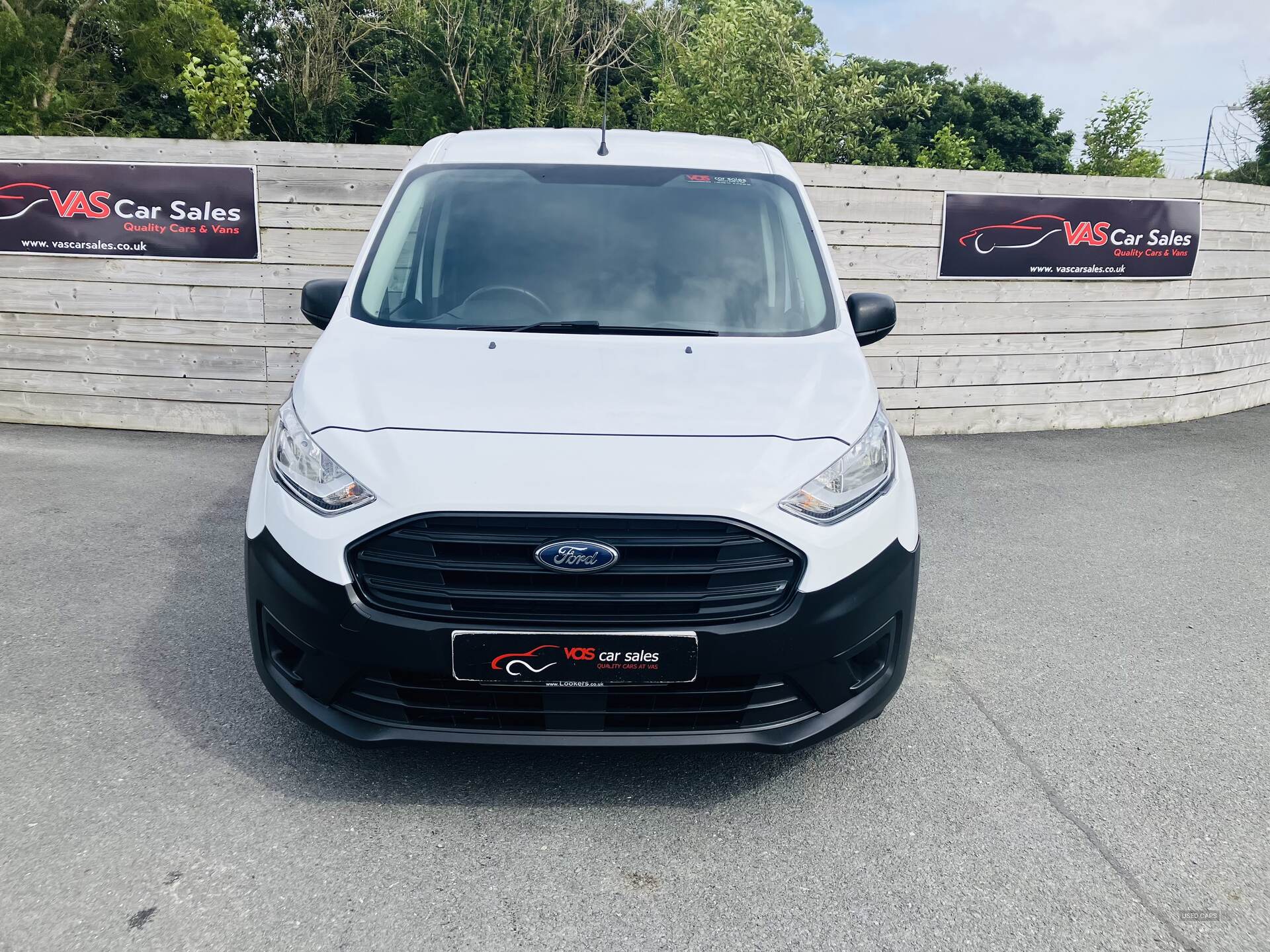 Ford Transit Connect 220 L1 DIESEL in Down