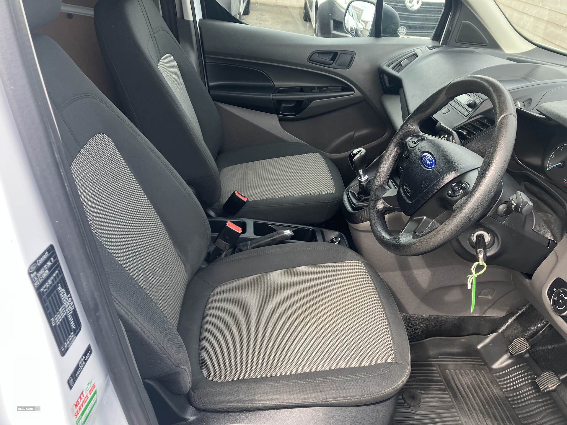 Ford Transit Connect 220 L1 DIESEL in Down