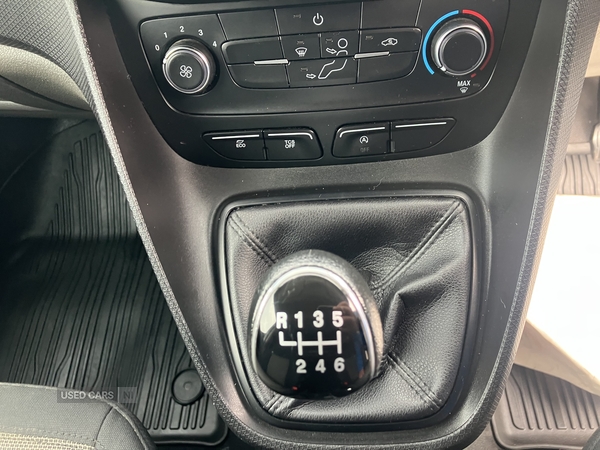 Ford Transit Connect 220 L1 DIESEL in Down