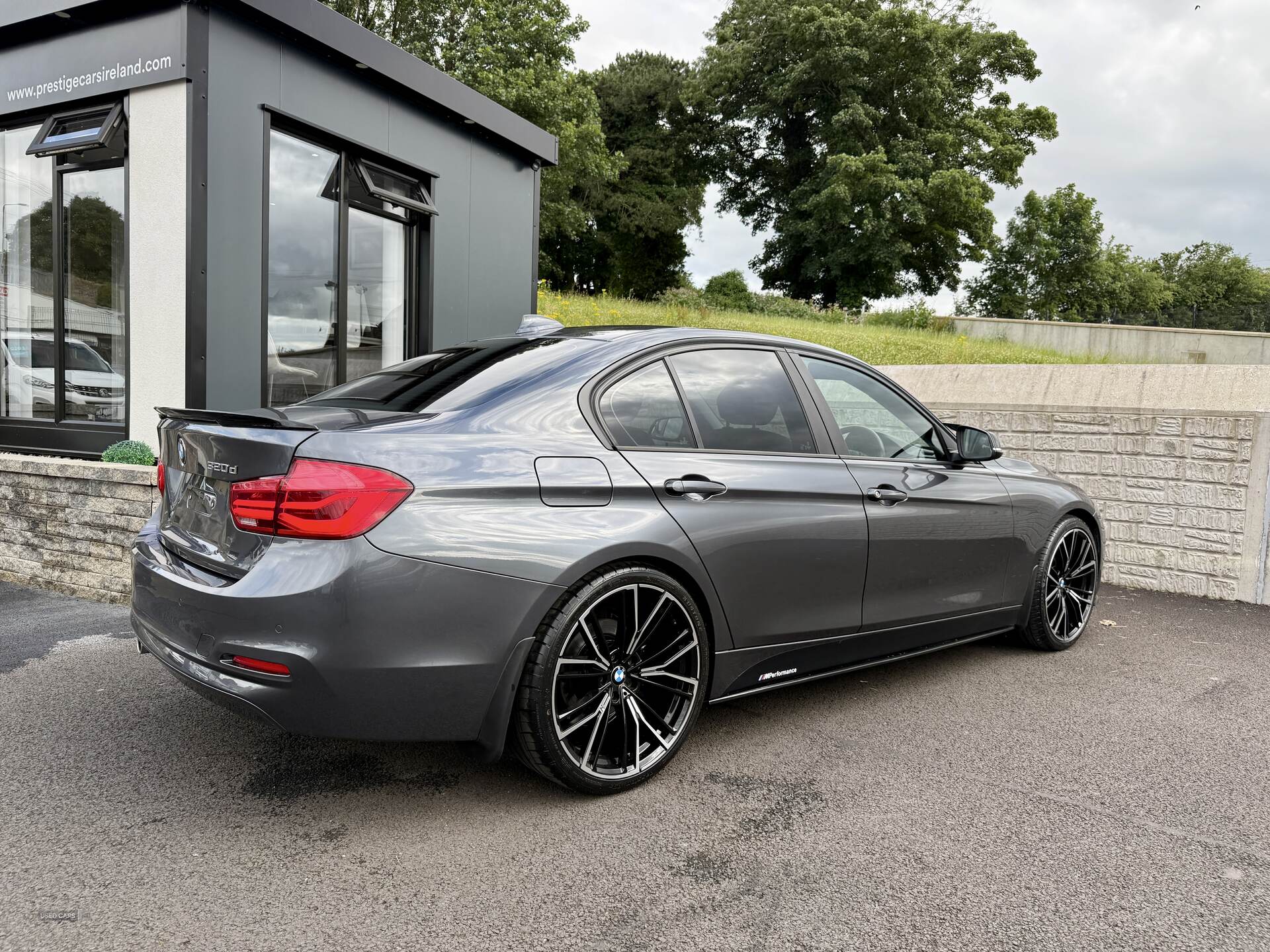 BMW 3 Series DIESEL SALOON in Tyrone